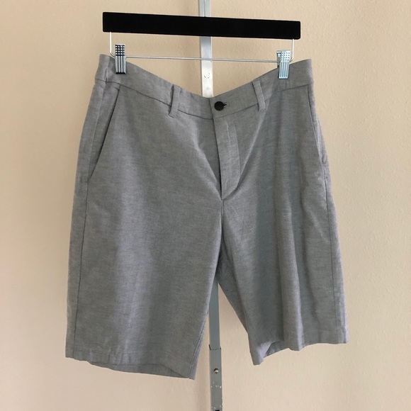 Lululemon Commission Short 11" Size 28, 30